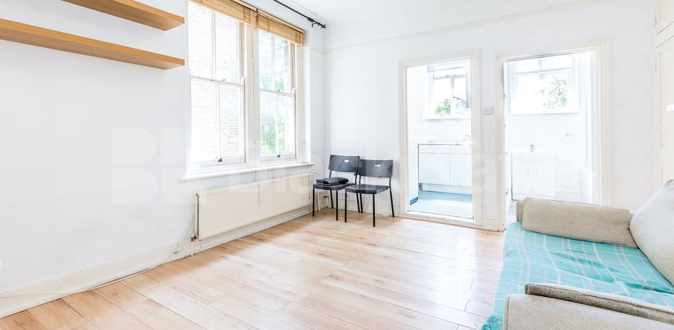 			2 Bedroom, 1 bath, 1 reception Flat			 Cathcart Hill, DARTMOUTH PARK